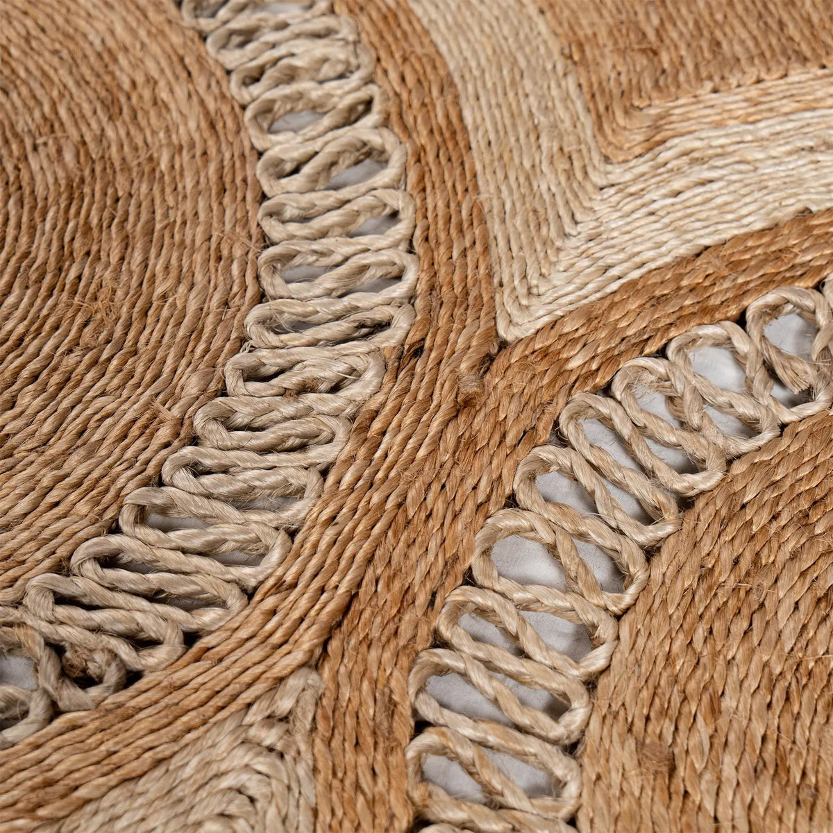 Handwoven Round Pattern Jute Mat