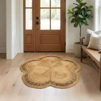 Handwoven Flower Shape Jute Rug – Natural Braided Floral Floor Mat