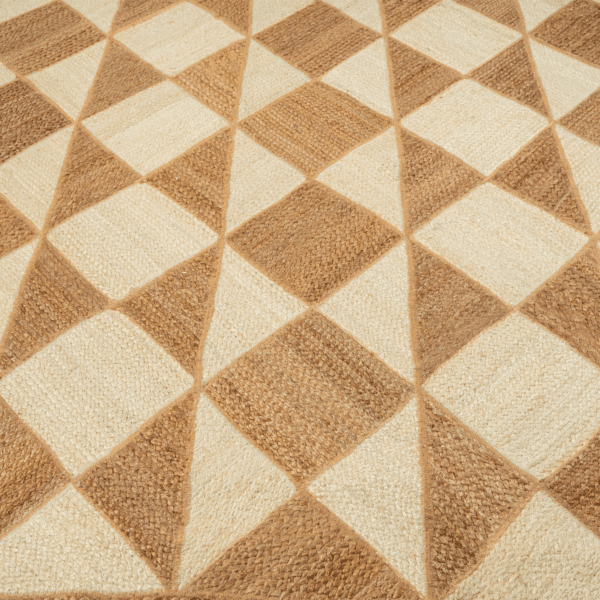 Two-Tone Geometric Jute Carpet (3)