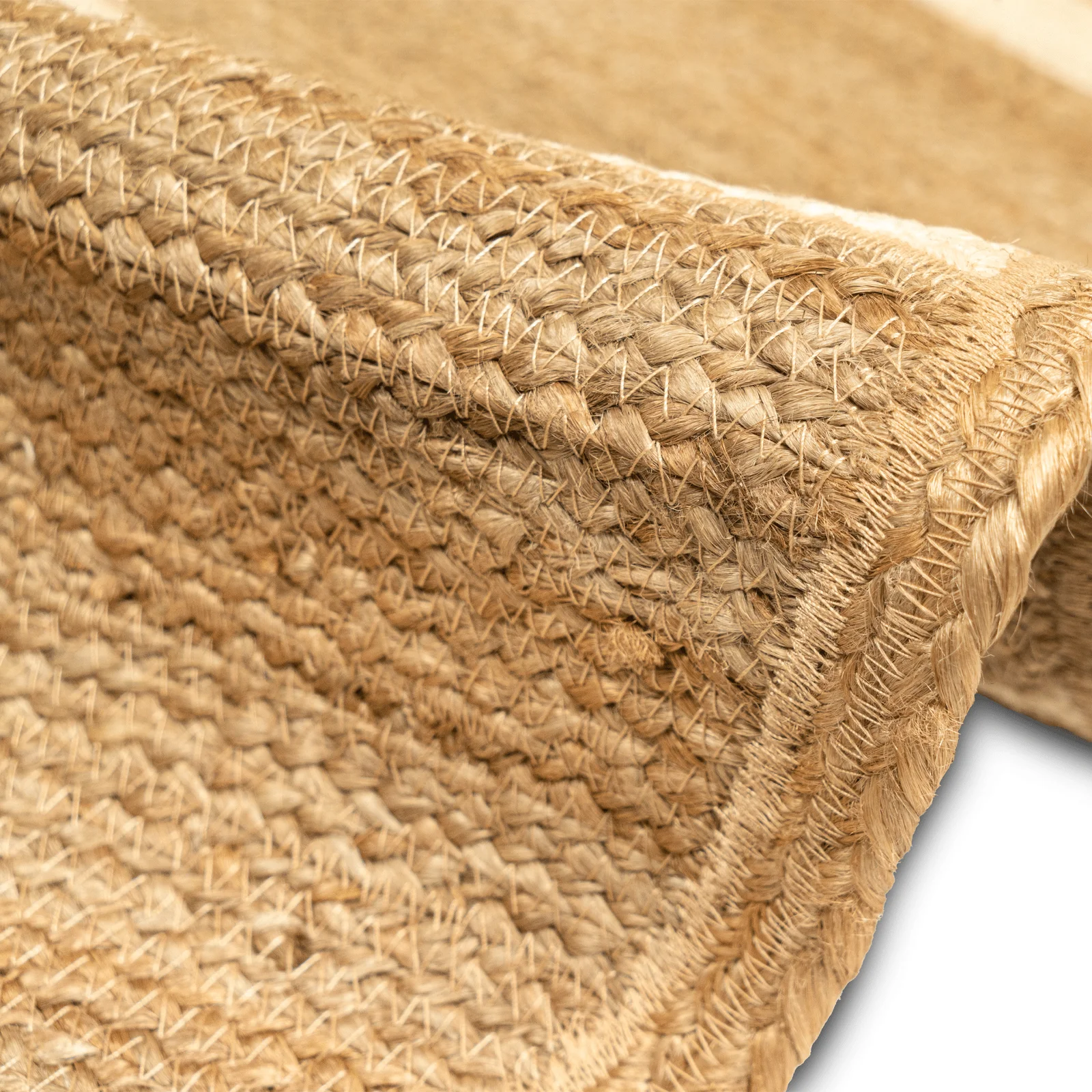 P31.2-Hand Woven Oval Jute Mat